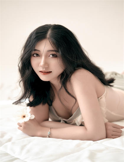 深入的《闪婚高冷机长大人》幕后故事了解指南：制作背景与趣闻分享，修复重制