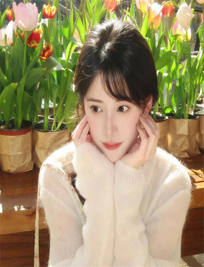 教科书式的《爱情来的时候新加坡》好看吗？真实观影体验与感受分享，热搜话题